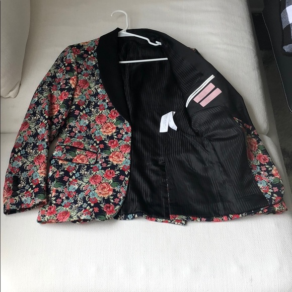 blazer - Picture 7 of 8